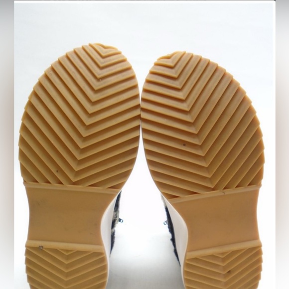 Women's Steve Madden Faux Fur Platform Hi-Tops: Green/White, Sz. 10M - Picture 5 of 8